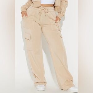 Dayna Cargo Drawstring Waistband Joggers - Sand NWOT